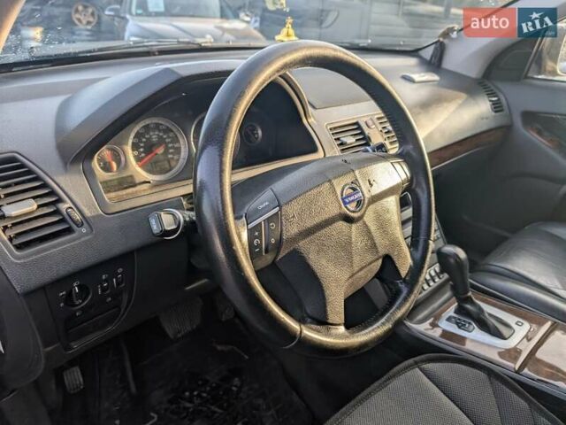 Чорний Вольво ХС90, об'ємом двигуна 2.4 л та пробігом 312 тис. км за 14950 $, фото 24 на Automoto.ua