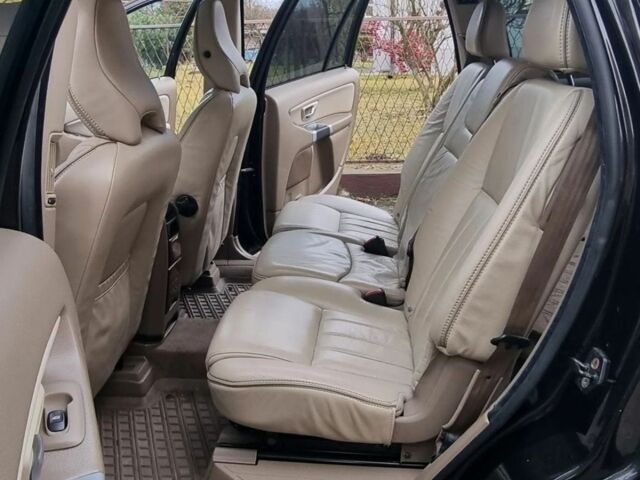 Чорний Вольво ХС90, об'ємом двигуна 2.4 л та пробігом 342 тис. км за 2700 $, фото 10 на Automoto.ua