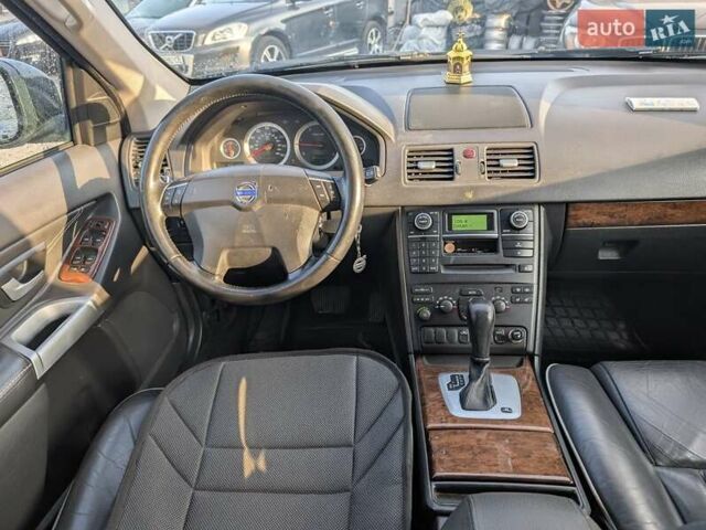 Чорний Вольво ХС90, об'ємом двигуна 2.4 л та пробігом 312 тис. км за 14950 $, фото 33 на Automoto.ua