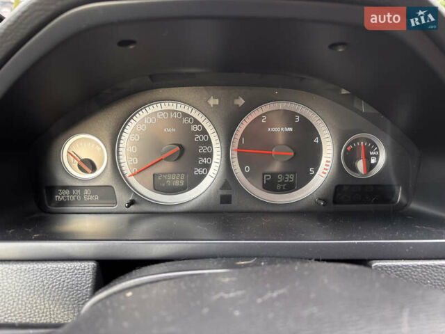 Черный Вольво ХС90, объемом двигателя 2.4 л и пробегом 250 тыс. км за 17500 $, фото 23 на Automoto.ua