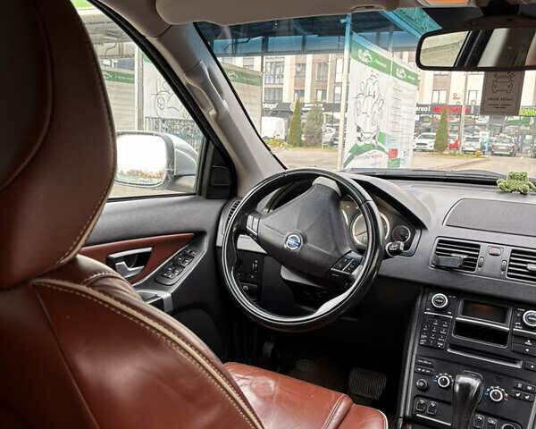 Черный Вольво ХС90, объемом двигателя 2.4 л и пробегом 250 тыс. км за 17500 $, фото 15 на Automoto.ua