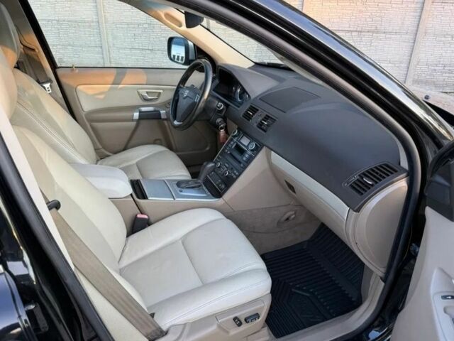 Чорний Вольво ХС90, об'ємом двигуна 3.2 л та пробігом 147 тис. км за 4100 $, фото 10 на Automoto.ua