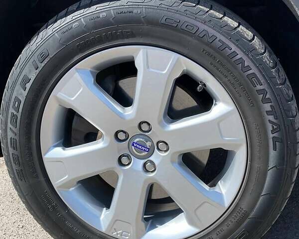 Чорний Вольво ХС90, об'ємом двигуна 2.4 л та пробігом 194 тис. км за 22500 $, фото 9 на Automoto.ua