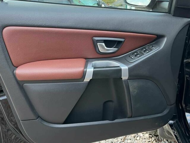 Черный Вольво ХС90, объемом двигателя 3.2 л и пробегом 256 тыс. км за 13800 $, фото 22 на Automoto.ua