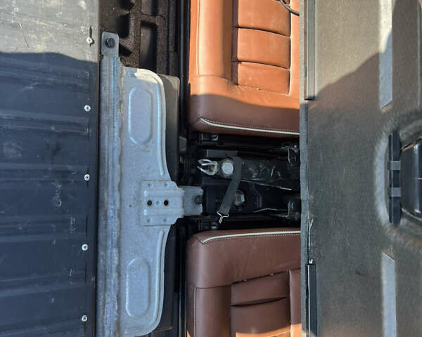 Чорний Вольво ХС90, об'ємом двигуна 2.4 л та пробігом 222 тис. км за 16950 $, фото 17 на Automoto.ua