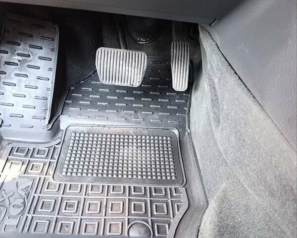 Черный Вольво ХС90, объемом двигателя 2.4 л и пробегом 355 тыс. км за 15700 $, фото 40 на Automoto.ua