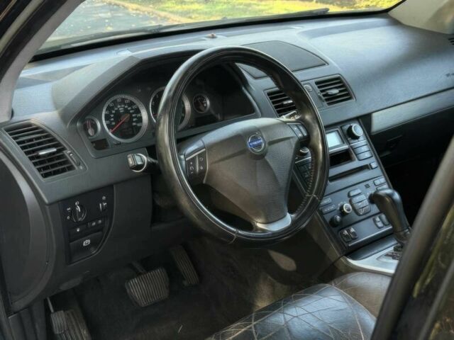 Черный Вольво ХС90, объемом двигателя 3.2 л и пробегом 88 тыс. км за 6000 $, фото 9 на Automoto.ua