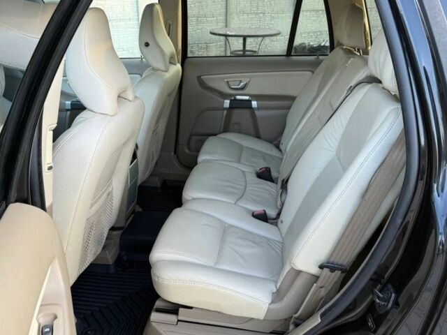 Чорний Вольво ХС90, об'ємом двигуна 3.2 л та пробігом 147 тис. км за 4100 $, фото 11 на Automoto.ua