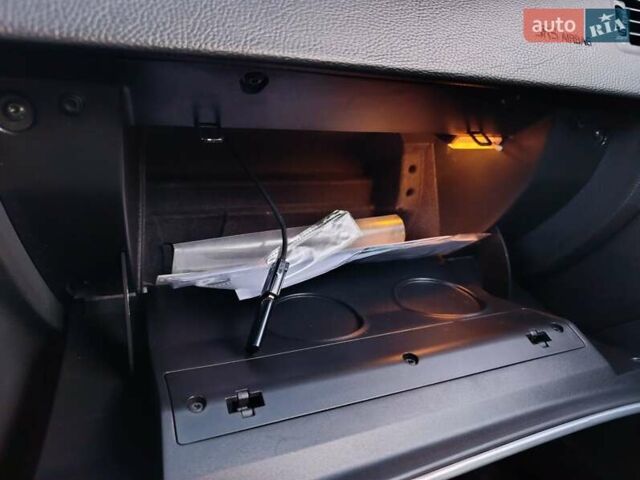 Черный Вольво ХС90, объемом двигателя 2.4 л и пробегом 355 тыс. км за 15700 $, фото 30 на Automoto.ua