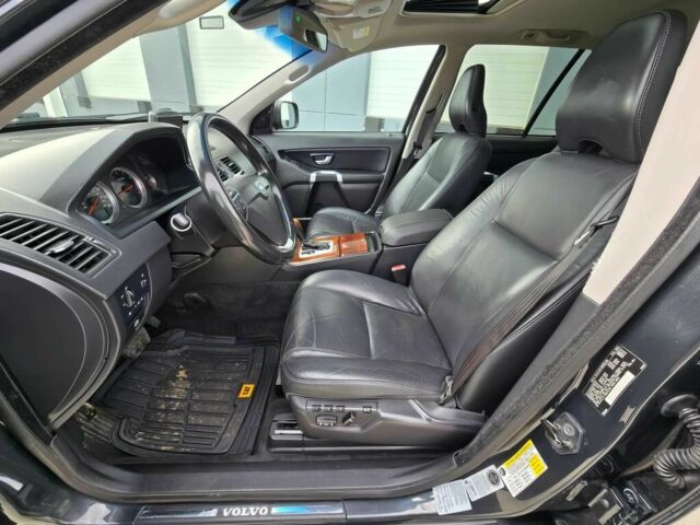 Чорний Вольво ХС90, об'ємом двигуна 3.2 л та пробігом 86 тис. км за 2000 $, фото 10 на Automoto.ua