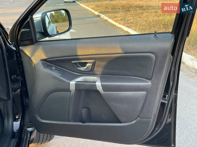 Черный Вольво ХС90, объемом двигателя 3.2 л и пробегом 136 тыс. км за 14800 $, фото 21 на Automoto.ua