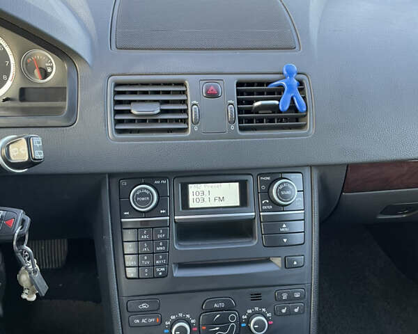 Черный Вольво ХС90, объемом двигателя 3.2 л и пробегом 136 тыс. км за 14800 $, фото 11 на Automoto.ua