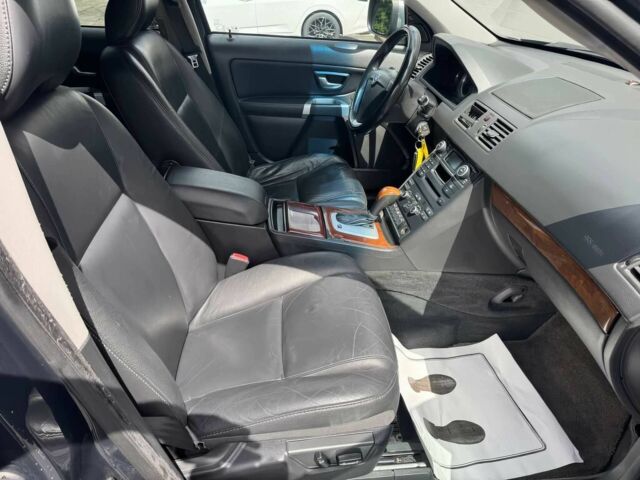 Чорний Вольво ХС90, об'ємом двигуна 3.2 л та пробігом 84 тис. км за 5200 $, фото 6 на Automoto.ua