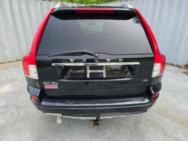 Черный Вольво ХС90, объемом двигателя 3.2 л и пробегом 145 тыс. км за 7000 $, фото 4 на Automoto.ua