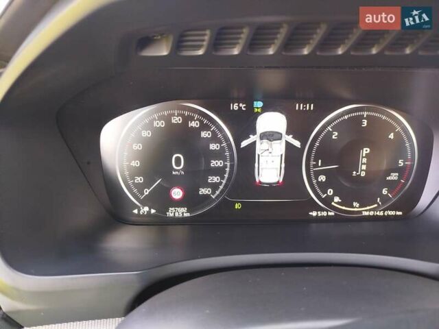 Чорний Вольво ХС90, об'ємом двигуна 2 л та пробігом 261 тис. км за 29300 $, фото 53 на Automoto.ua