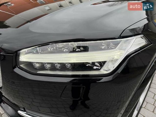 Черный Вольво ХС90, объемом двигателя 2 л и пробегом 167 тыс. км за 29500 $, фото 3 на Automoto.ua