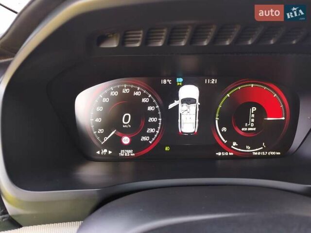 Чорний Вольво ХС90, об'ємом двигуна 2 л та пробігом 261 тис. км за 29300 $, фото 39 на Automoto.ua