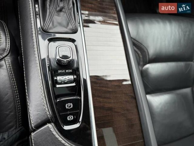Черный Вольво ХС90, объемом двигателя 2 л и пробегом 167 тыс. км за 29500 $, фото 71 на Automoto.ua
