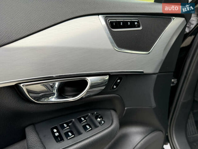 Черный Вольво ХС90, объемом двигателя 2 л и пробегом 200 тыс. км за 21800 $, фото 11 на Automoto.ua