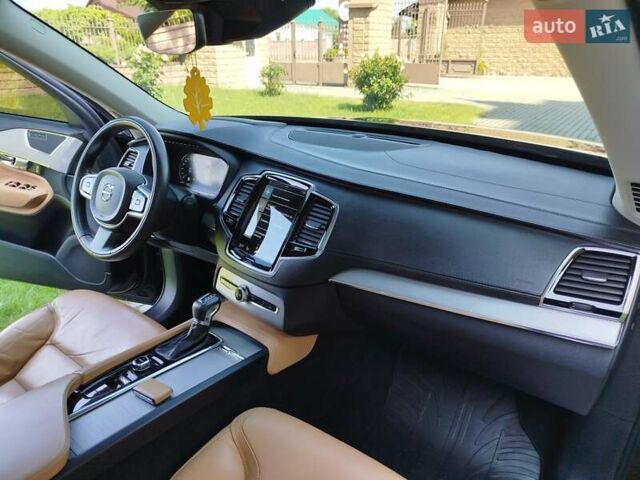 Чорний Вольво ХС90, об'ємом двигуна 2 л та пробігом 261 тис. км за 29300 $, фото 17 на Automoto.ua