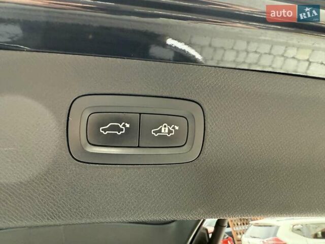Черный Вольво ХС90, объемом двигателя 2 л и пробегом 167 тыс. км за 29500 $, фото 47 на Automoto.ua