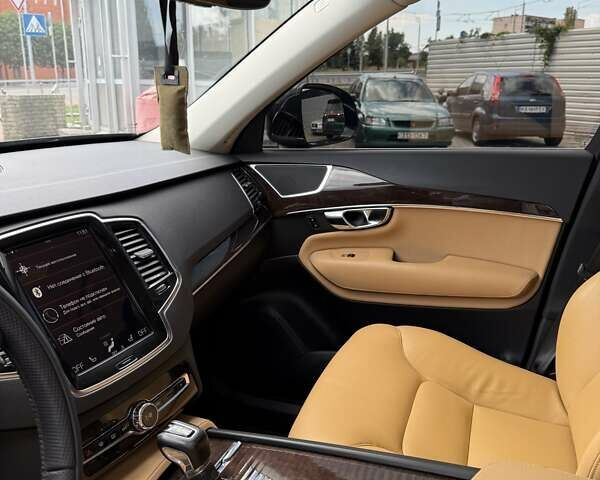 Черный Вольво ХС90, объемом двигателя 1.97 л и пробегом 240 тыс. км за 27000 $, фото 9 на Automoto.ua