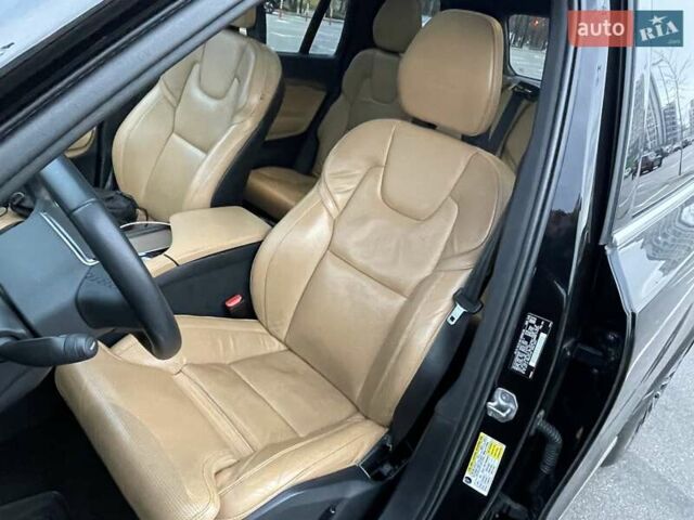 Чорний Вольво ХС90, об'ємом двигуна 1.97 л та пробігом 178 тис. км за 25700 $, фото 10 на Automoto.ua