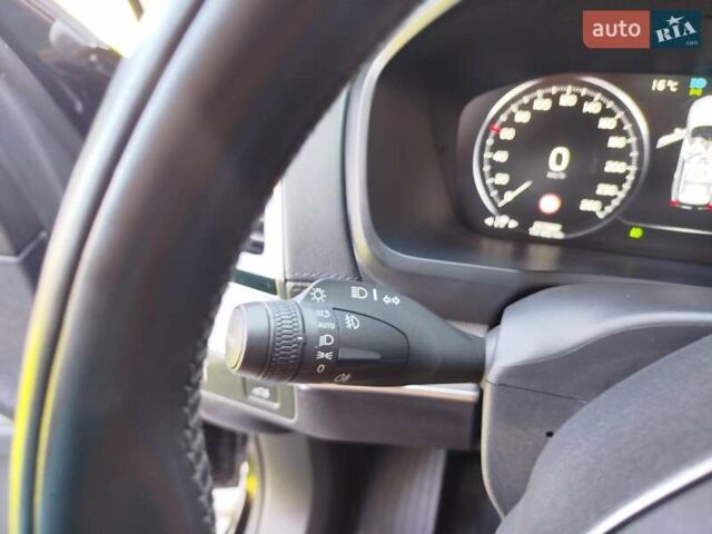 Чорний Вольво ХС90, об'ємом двигуна 2 л та пробігом 261 тис. км за 29300 $, фото 54 на Automoto.ua