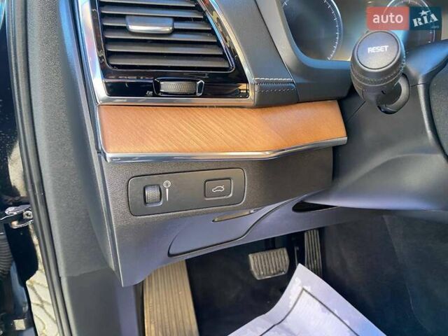 Черный Вольво ХС90, объемом двигателя 2 л и пробегом 174 тыс. км за 24400 $, фото 13 на Automoto.ua