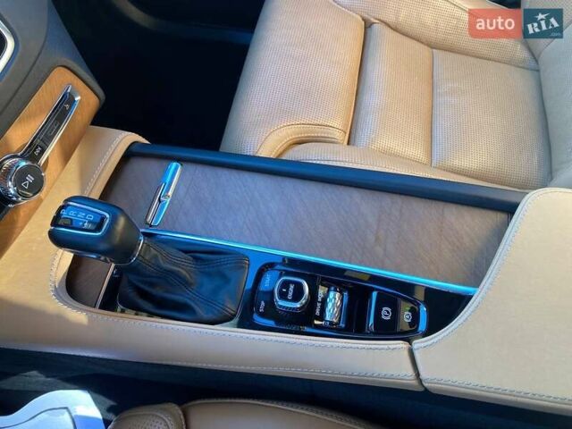 Черный Вольво ХС90, объемом двигателя 2 л и пробегом 174 тыс. км за 24400 $, фото 18 на Automoto.ua