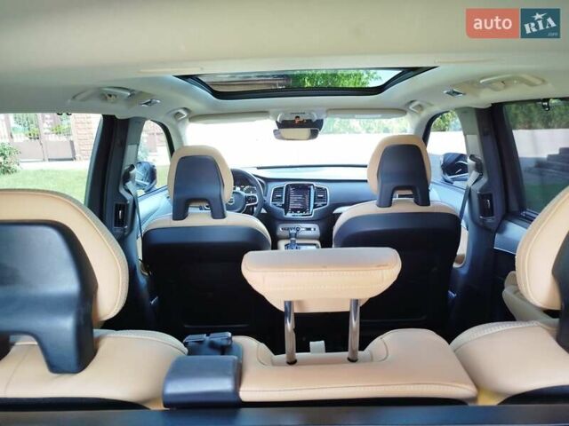 Чорний Вольво ХС90, об'ємом двигуна 2 л та пробігом 261 тис. км за 29300 $, фото 42 на Automoto.ua