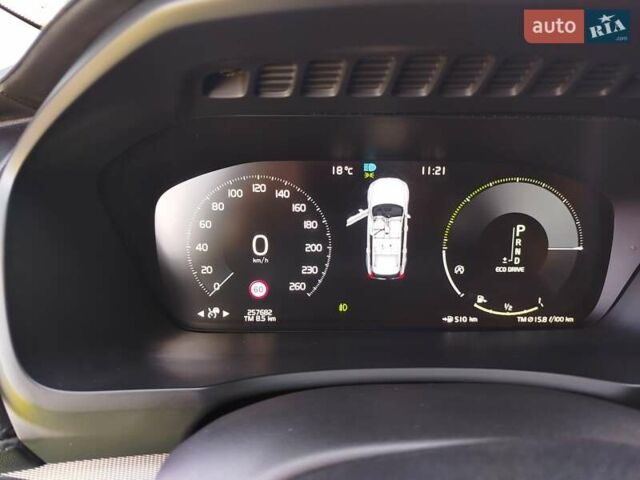 Чорний Вольво ХС90, об'ємом двигуна 2 л та пробігом 261 тис. км за 29300 $, фото 40 на Automoto.ua