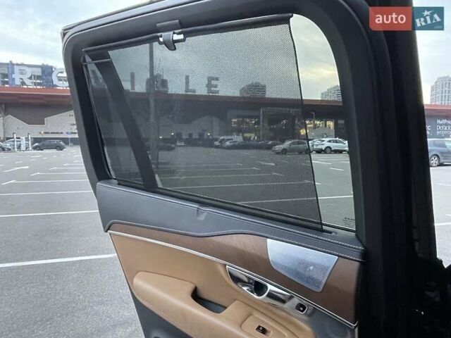 Чорний Вольво ХС90, об'ємом двигуна 1.97 л та пробігом 178 тис. км за 25700 $, фото 22 на Automoto.ua