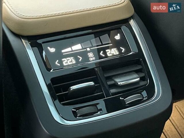 Чорний Вольво ХС90, об'ємом двигуна 1.97 л та пробігом 178 тис. км за 25700 $, фото 21 на Automoto.ua