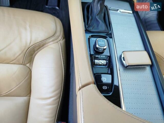 Чорний Вольво ХС90, об'ємом двигуна 2 л та пробігом 261 тис. км за 29300 $, фото 37 на Automoto.ua