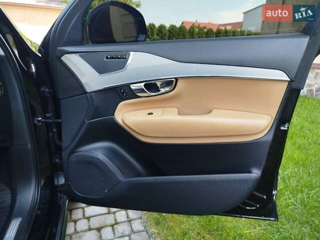 Чорний Вольво ХС90, об'ємом двигуна 2 л та пробігом 261 тис. км за 29300 $, фото 19 на Automoto.ua
