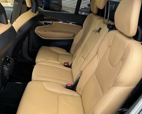 Черный Вольво ХС90, объемом двигателя 1.97 л и пробегом 240 тыс. км за 27000 $, фото 4 на Automoto.ua