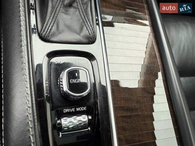 Черный Вольво ХС90, объемом двигателя 2 л и пробегом 167 тыс. км за 29500 $, фото 70 на Automoto.ua