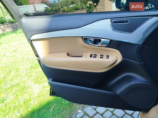 Чорний Вольво ХС90, об'ємом двигуна 2 л та пробігом 261 тис. км за 29300 $, фото 21 на Automoto.ua