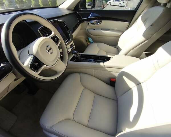 Чорний Вольво ХС90, об'ємом двигуна 2 л та пробігом 255 тис. км за 24800 $, фото 13 на Automoto.ua