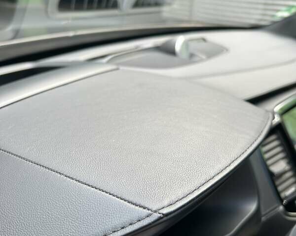 Черный Вольво ХС90, объемом двигателя 1.97 л и пробегом 288 тыс. км за 29780 $, фото 17 на Automoto.ua