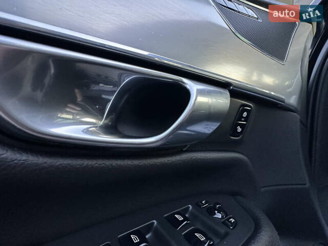 Вольво ХС90 2016 у Дрогобичі на Automoto.ua Чорний Вольво ХС90, об'ємом двигуна 2 л та пробігом 247 тис. км за 21900 $, фото 96 на Automoto.ua