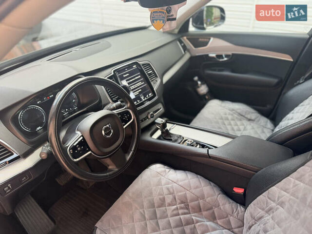 Черный Вольво ХС90, объемом двигателя 2 л и пробегом 152 тыс. км за 35000 $, фото 5 на Automoto.ua