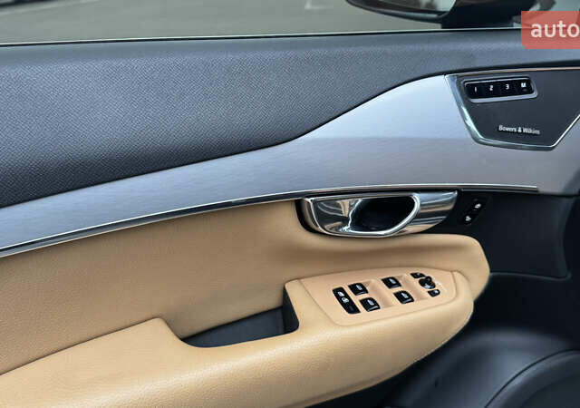 Черный Вольво ХС90, объемом двигателя 1.97 л и пробегом 243 тыс. км за 23800 $, фото 13 на Automoto.ua