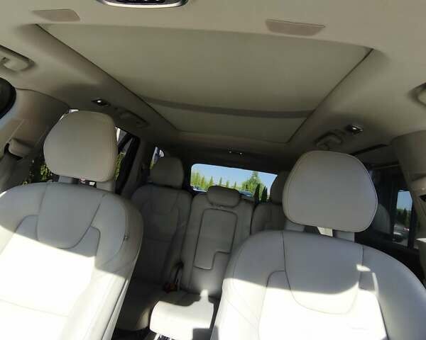 Чорний Вольво ХС90, об'ємом двигуна 2 л та пробігом 255 тис. км за 24800 $, фото 9 на Automoto.ua