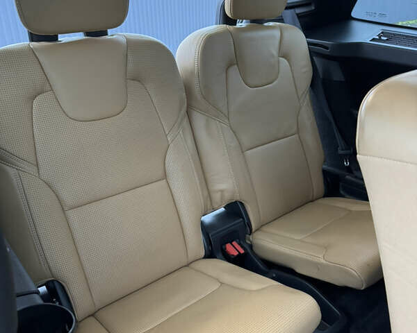 Чорний Вольво ХС90, об'ємом двигуна 1.97 л та пробігом 202 тис. км за 25499 $, фото 32 на Automoto.ua