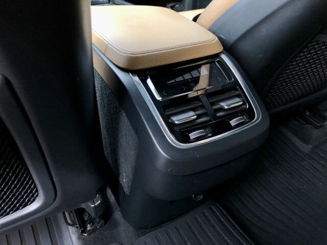 Черный Вольво ХС90, объемом двигателя 2 л и пробегом 140 тыс. км за 29000 $, фото 10 на Automoto.ua