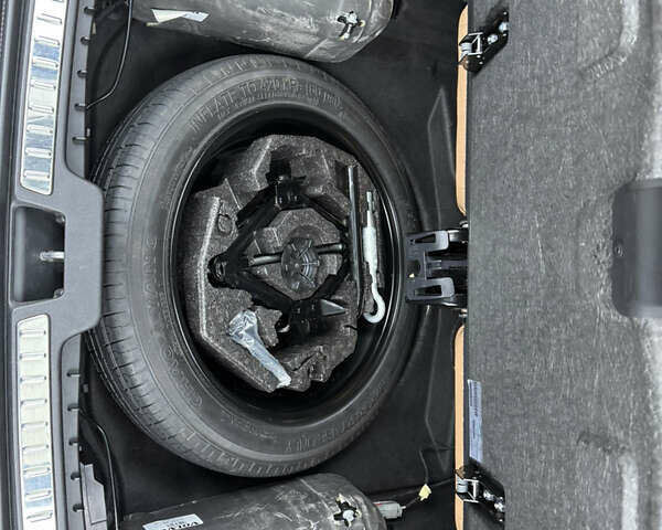 Чорний Вольво ХС90, об'ємом двигуна 1.97 л та пробігом 202 тис. км за 25499 $, фото 29 на Automoto.ua