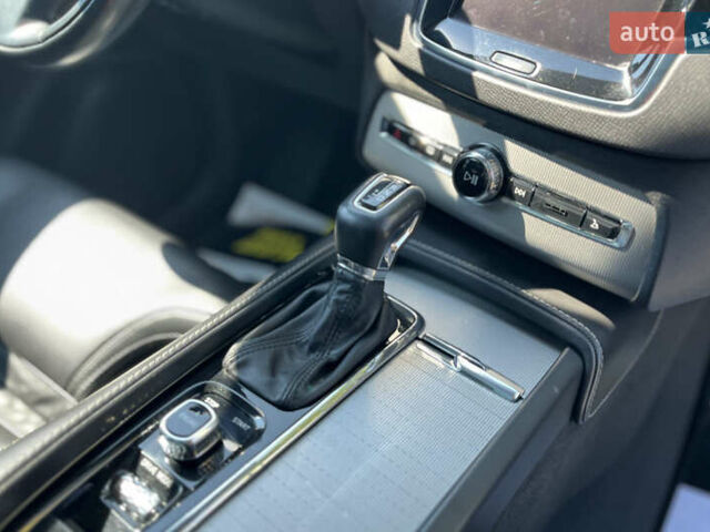 Черный Вольво ХС90, объемом двигателя 1.97 л и пробегом 240 тыс. км за 31800 $, фото 28 на Automoto.ua