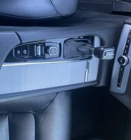 Вольво ХС90 2016 в Ужгороде на Automoto.ua Черный Вольво ХС90, объемом двигателя 1.97 л и пробегом 201 тыс. км за 19900 $, фото 12 на Automoto.ua